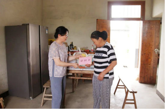 161539-355614.jpg 151606-429371.jpg