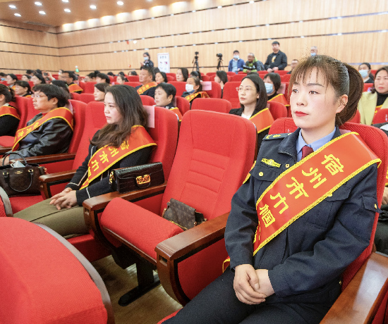 114111-520856.jpg 172133-215804.jpg