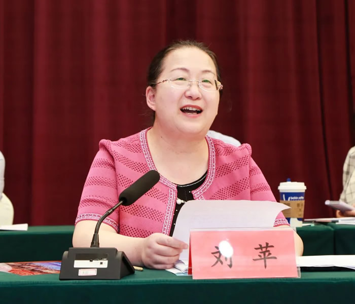 090209-997003.jpg 3.jpg