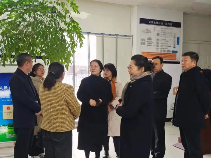 083729-156205.jpg 2.jpg