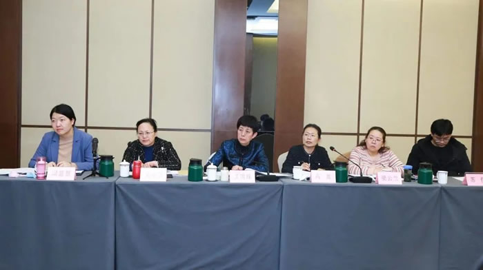 090450-152074.jpg 2.jpg