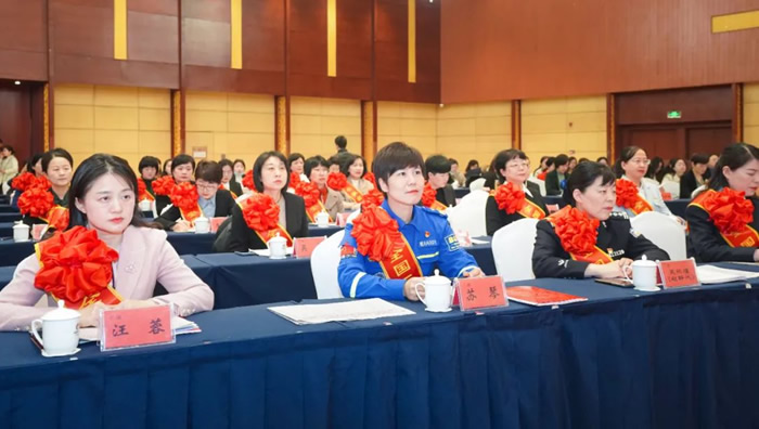 074054-966192.jpg 2.jpg