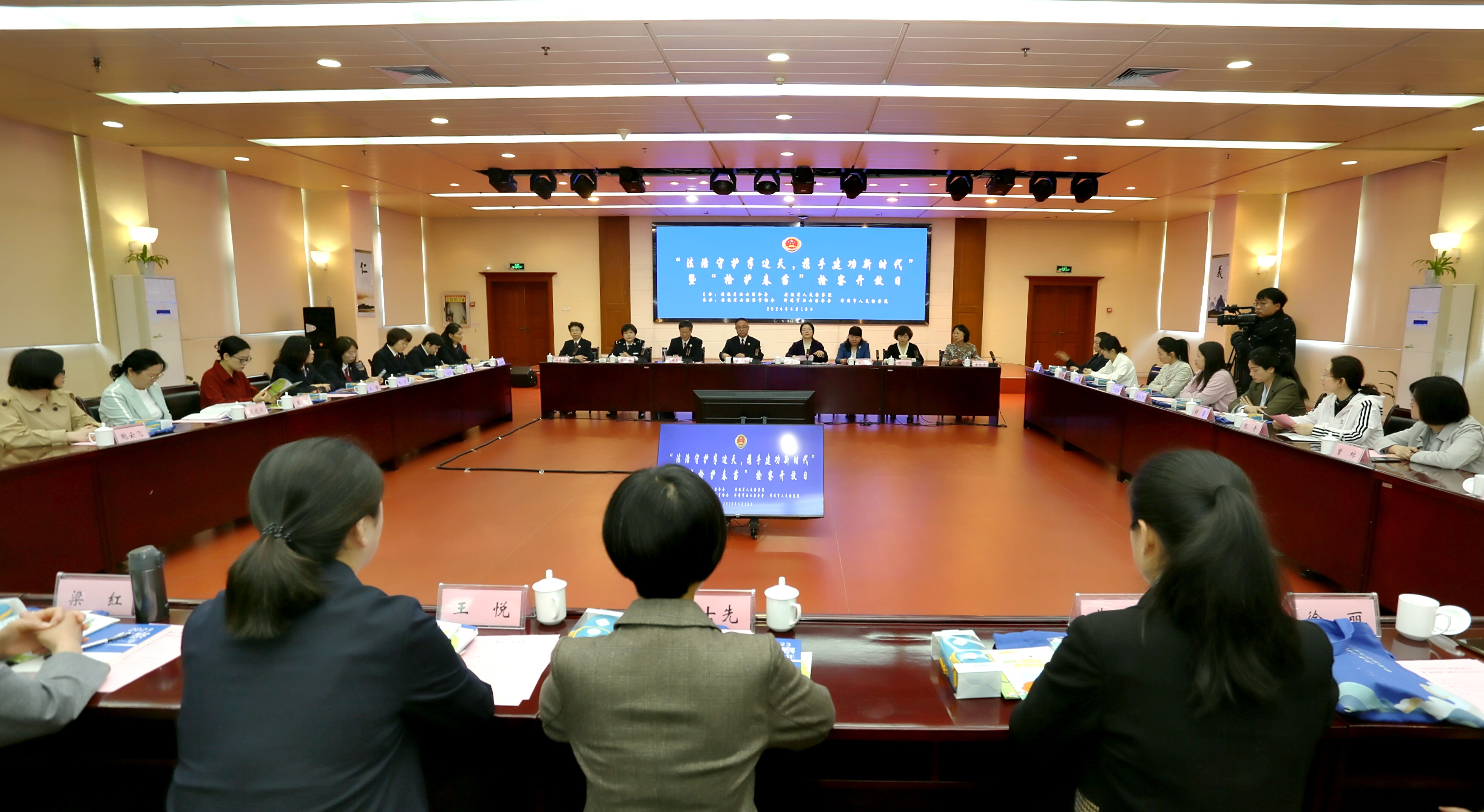 120810-696254.jpg 120810-696254.jpg