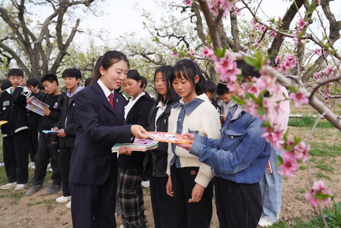 090319-137142.jpg 2.jpg