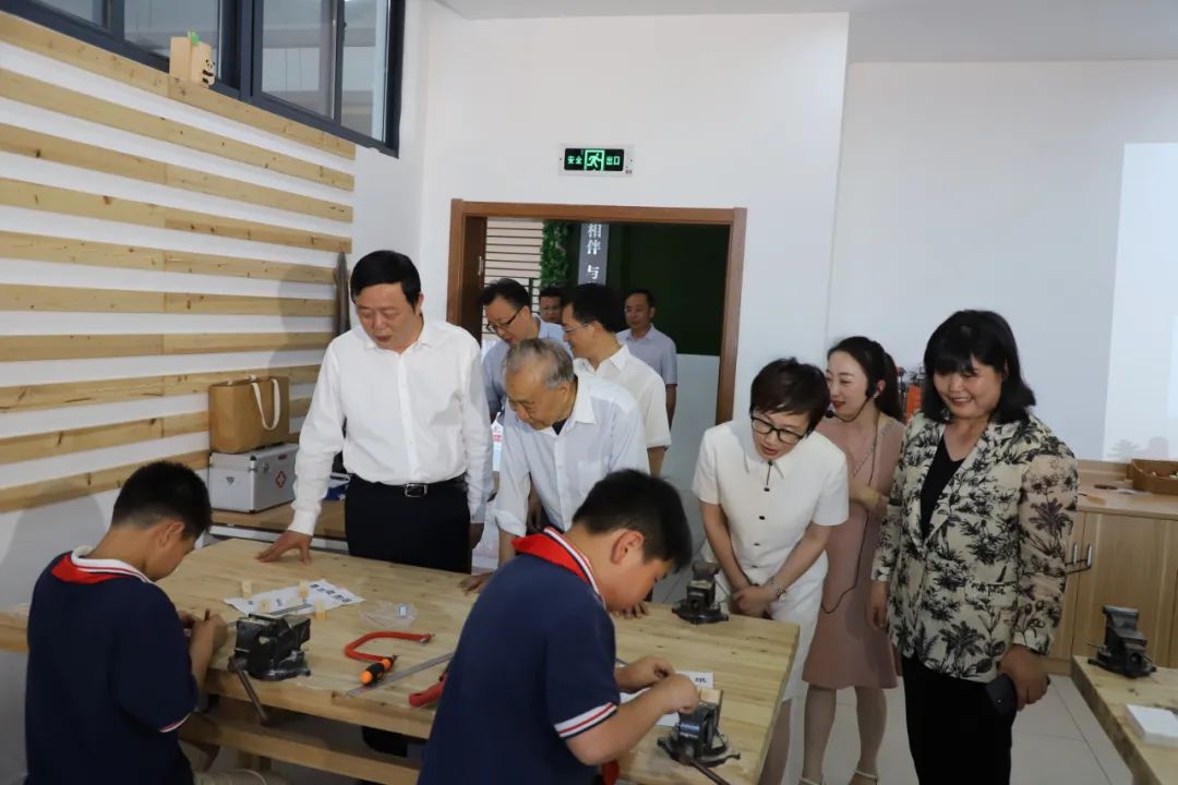 060350-534454.jpg 060350-534454.jpg