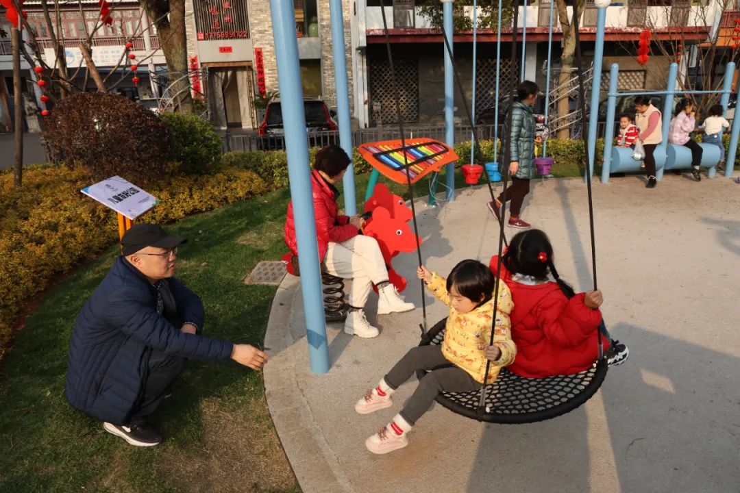 060525-402949.jpg 060525-402949.jpg