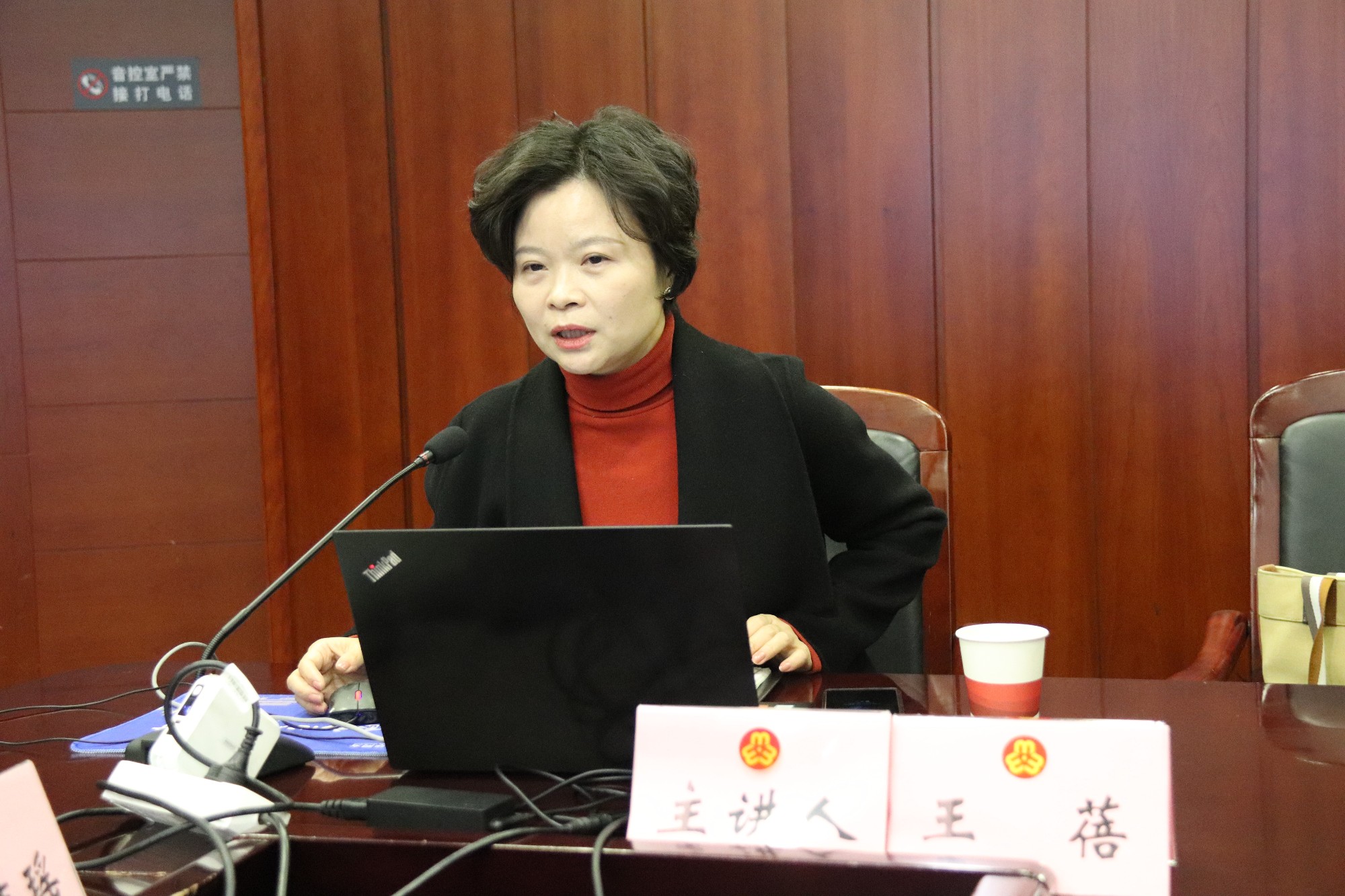 110402-717554.jpg 110402-717554.jpg