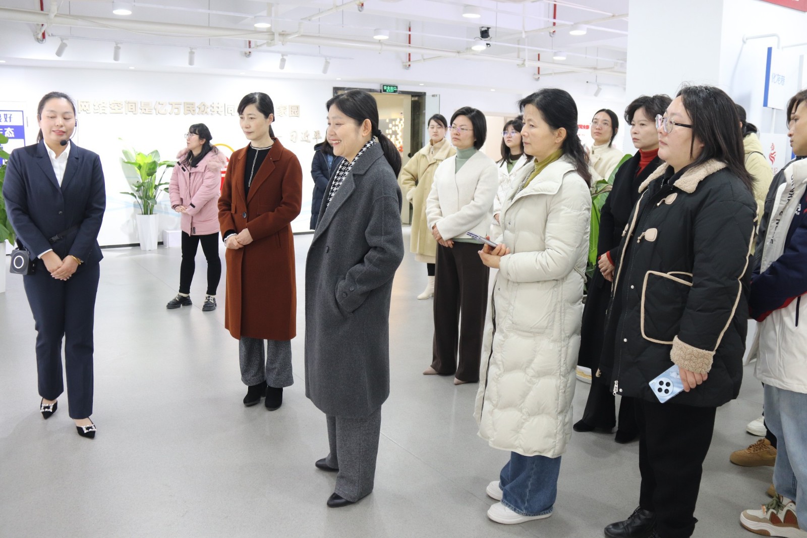 110639-132288.jpg 110639-132288.jpg