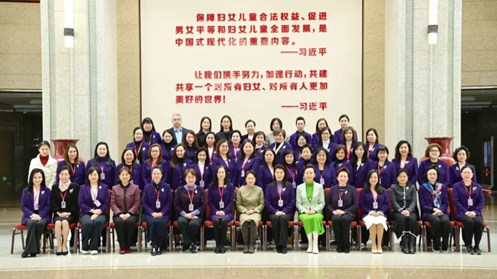 233804-391158.jpg 11.jpg