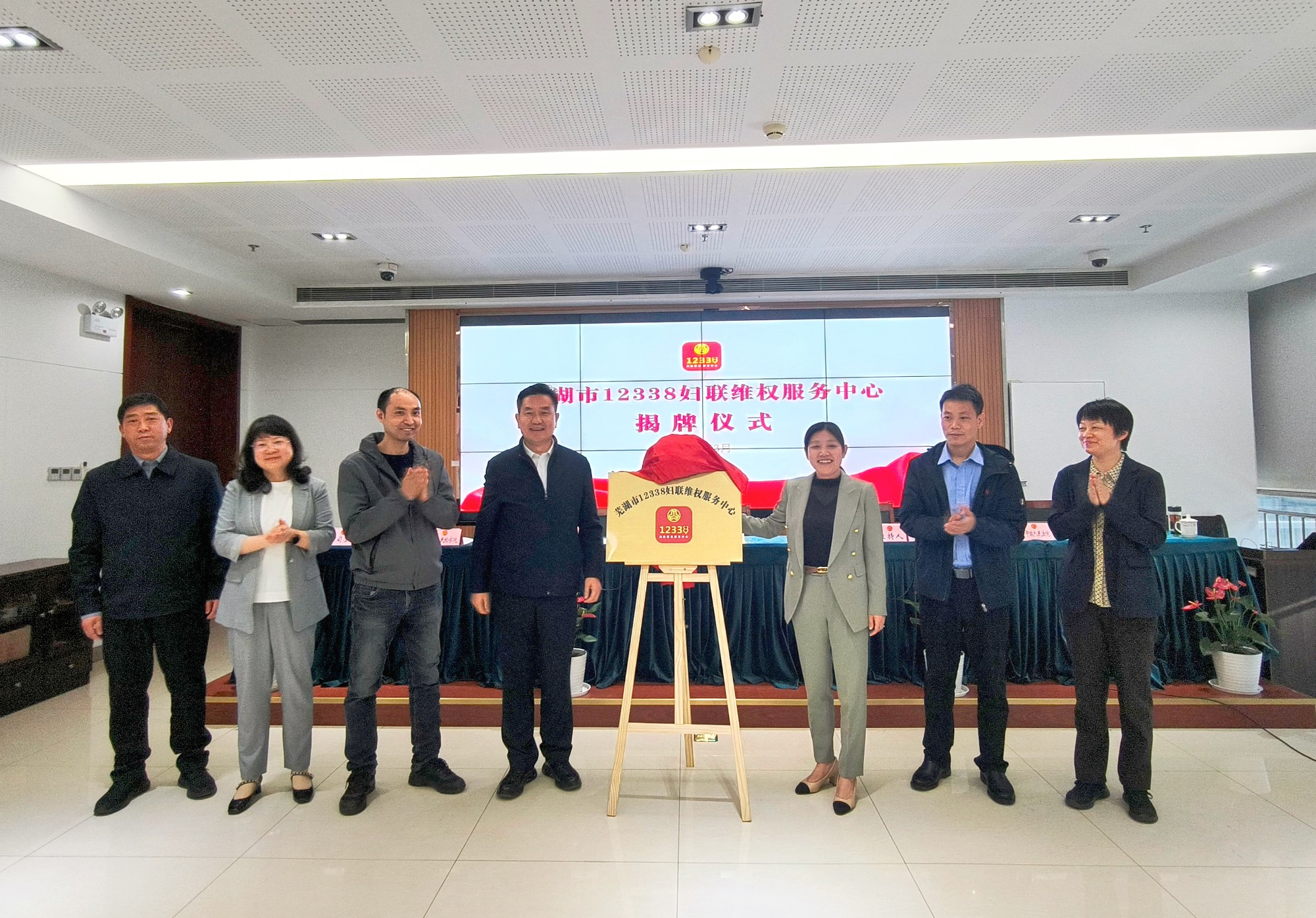 154702-658085.jpg 154702-658085.jpg