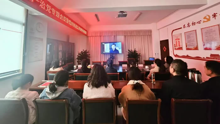 091705-120471.jpg 2.jpg